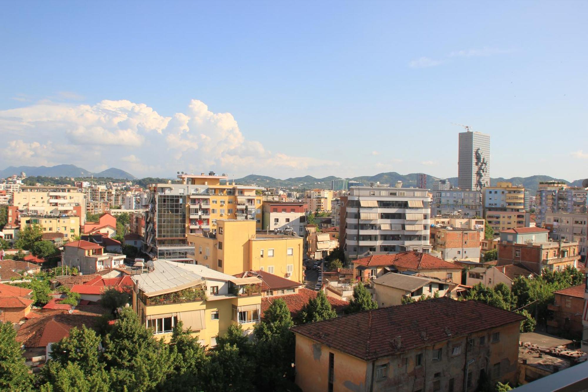 Tirana Cityscape 外观 照片
